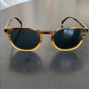 Oliver People’s FINLEY ESQ. SUN